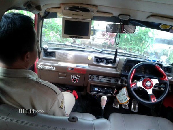 Foto Mobil Daihatsu Zebra Tahun 1992 Rommy Car