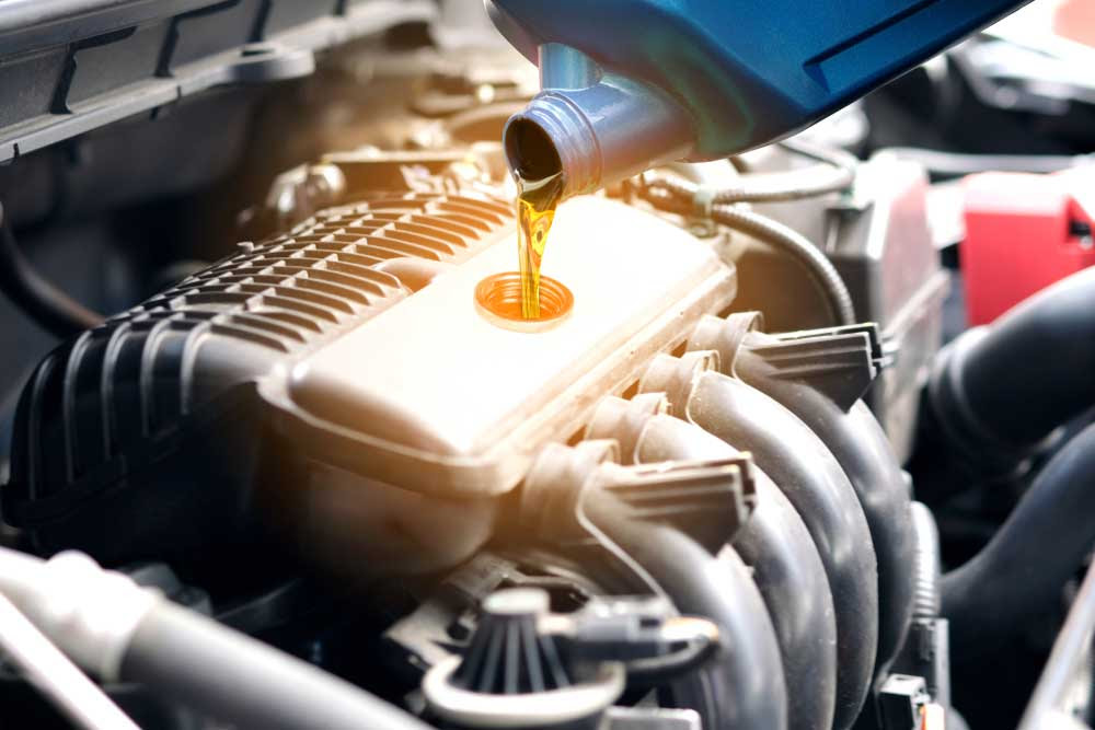 Ada banyak pilihan oli mesin untuk mobil diesel dengan berbagai spesifikasi. Bolehkah Oli Mobil Digunakan Untuk Motor Atau Sebaliknya