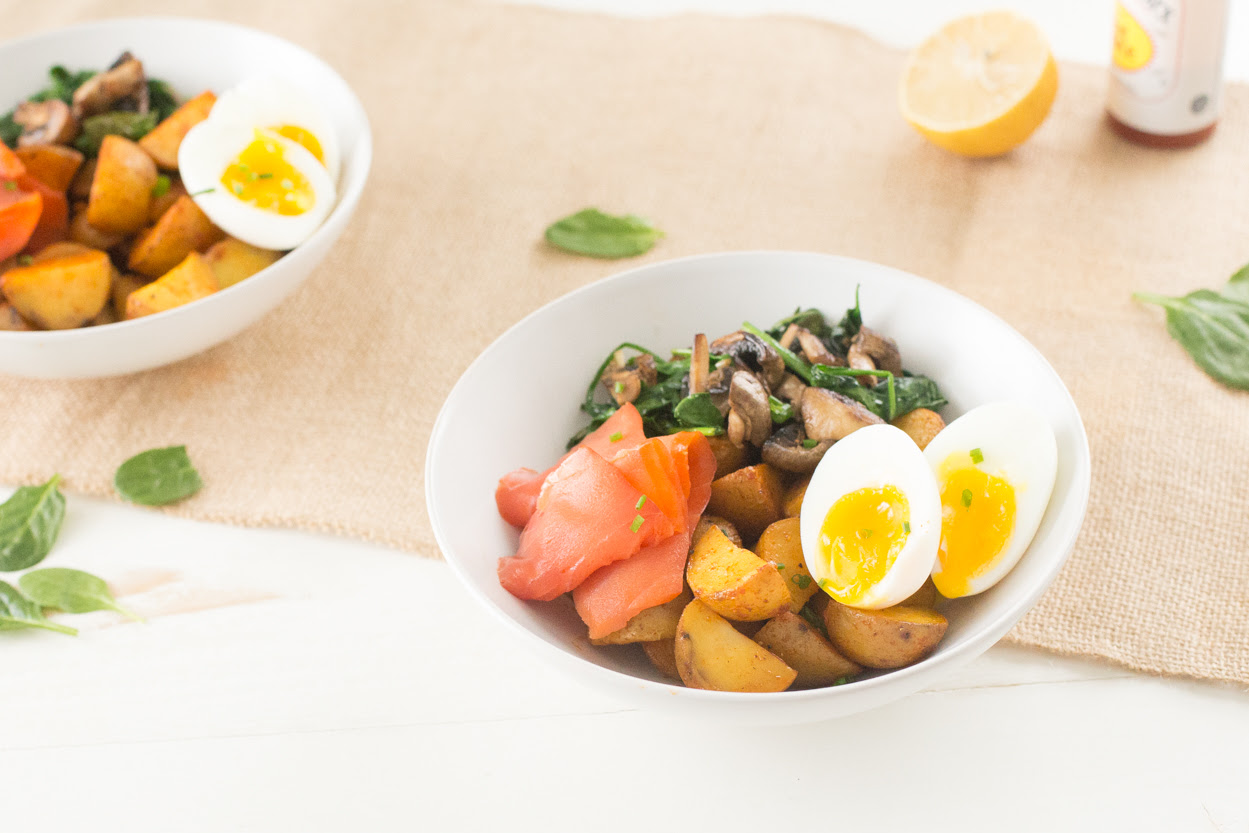 The smoky fish melds with sautéed potatoes and fresh dill for a dish that would be great for breakfast, lunch or dinner. Smoked Salmon Breakfast Bowl Cook Smarts