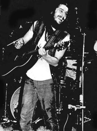 Juan carlos baglietto tabs, chords, guitar, bass, ukulele chords, power tabs and guitar pro tabs including era en abril, carta de un leon a otro, naranjo en flor, principe del manicomio, eclipse de mar. El Enemigo La Vida Es Una Moneda Juan Carlos Baglietto