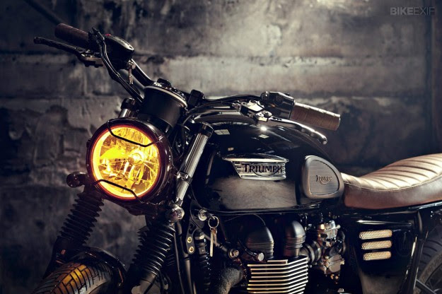 Triumph Bonneville T100 Black