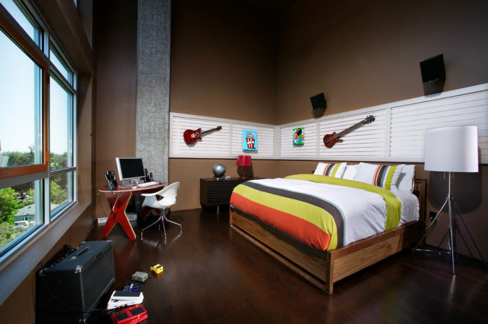 Designing a teen boy bedroom is rather a difficult task because it's not easy to please a teenager, to make the room functional. Ideas For Teenage Boys Bedroom