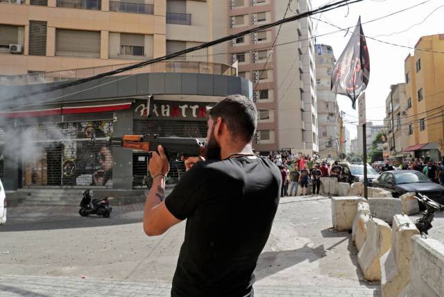 Ao menos seis mortos e dezenas de feridos em tiroteio em Beirute