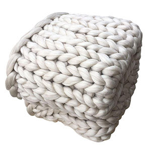 Chunky knit throw blanket