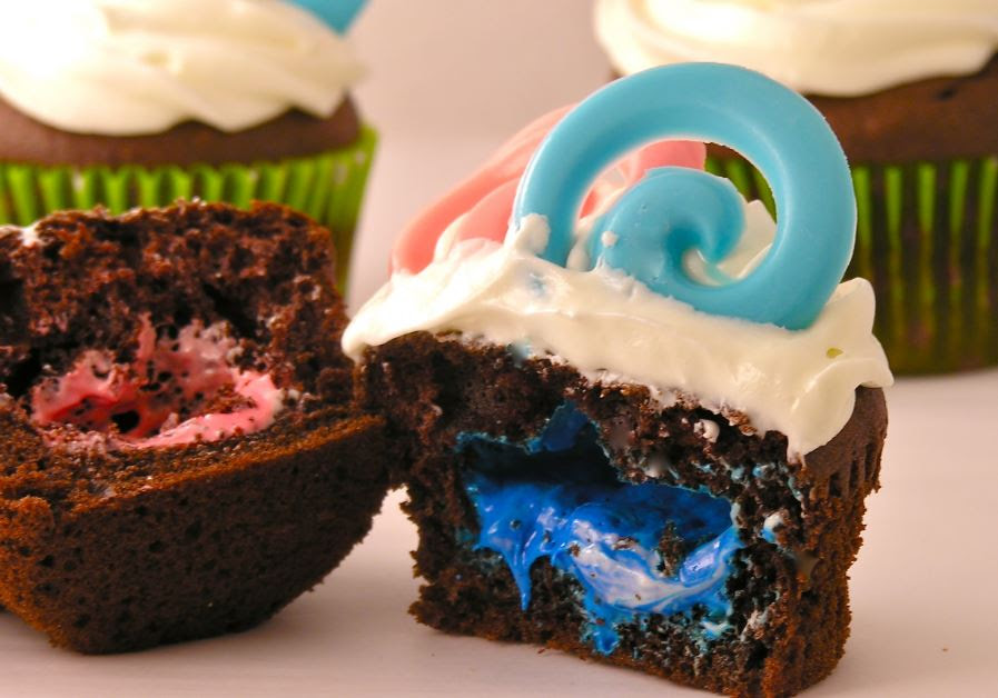 Sarah has lots of fun gender reveal food ideas including lemonade, chocolate covered pretzels and he/she hershey bars as party favors. Gender Reveal Food Ideas Gender Reveal Appetizers Party Snacks Bumpreveal