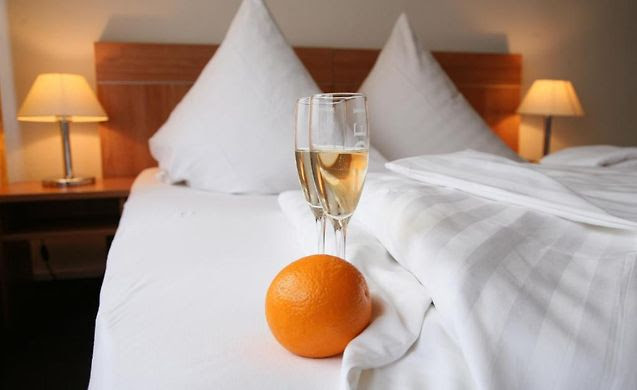 The number of extra beds depends on the room category. Hotel Pension Bolgerini Inn Berlin
