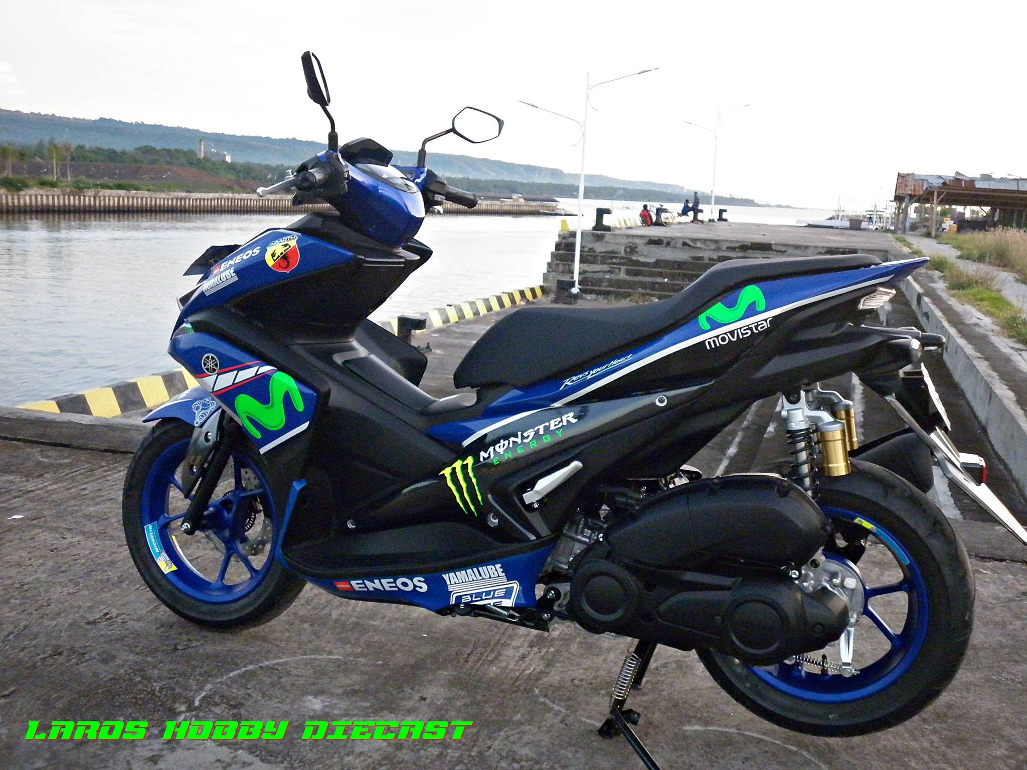 Download 94 Gambar Motor Yamaha Aerox Terbaru 2017 Terupdate Nara