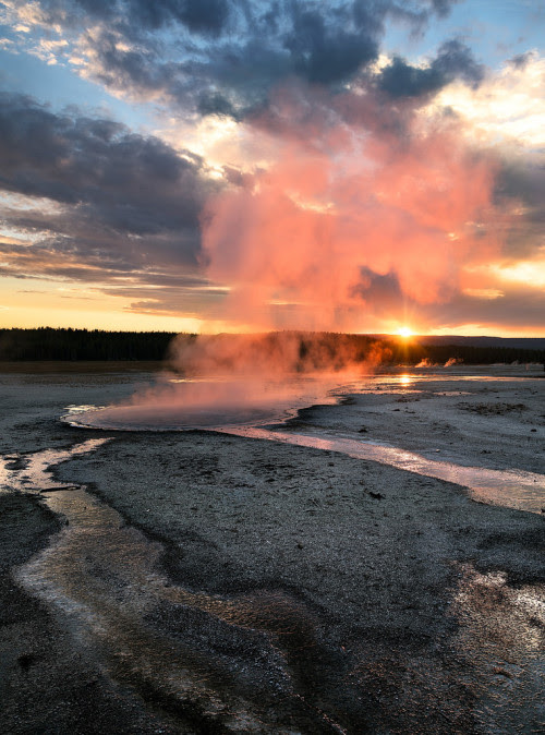 ★Alert Yellowstone Ready To Blow  