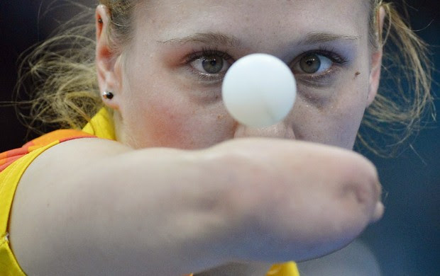 The polish olympian hunting a fifth successive paralympic table tennis singles title at tokyo 2020. Polonesa Bota Pistorius No Bolso E Diz Deficiencia Nao E Fim Do Mundo Globoesporte Com