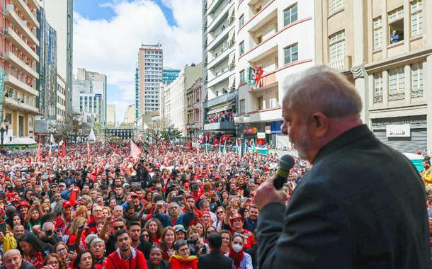 Líder incontestável em todas as pesquisas, Lula diz que brasileiros terão orgulho de seu governo