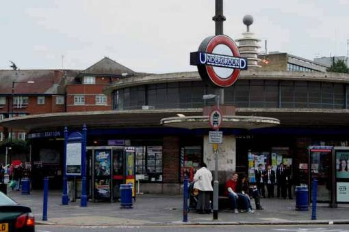 Southgate station opened on 13 march 1933 station. Man Arrested Outside Southgate Station Parikiaki Cyprus And Cypriot News