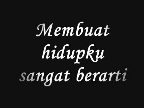 Happy Anniversary 1 Tahun 8 Bulan : Aneh sekali, tetapi mungkin para
