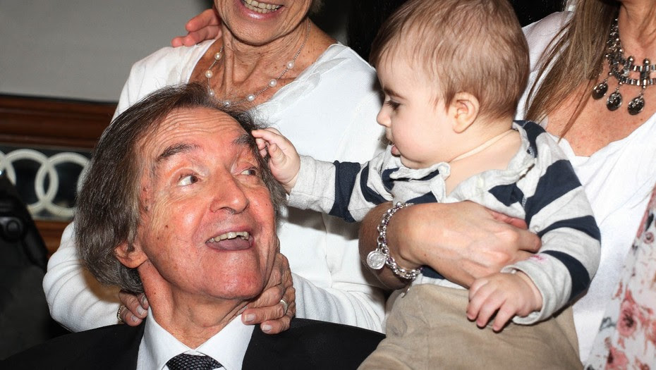Toda la vida se dedicó a su público. Carlitos Bala Archivos Notas De Actualidad