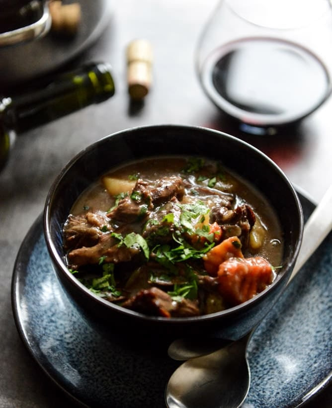 It's easy to assemble, full of flavor, and includes tons of options for topping. Cabernet Braised Short Rib Stew