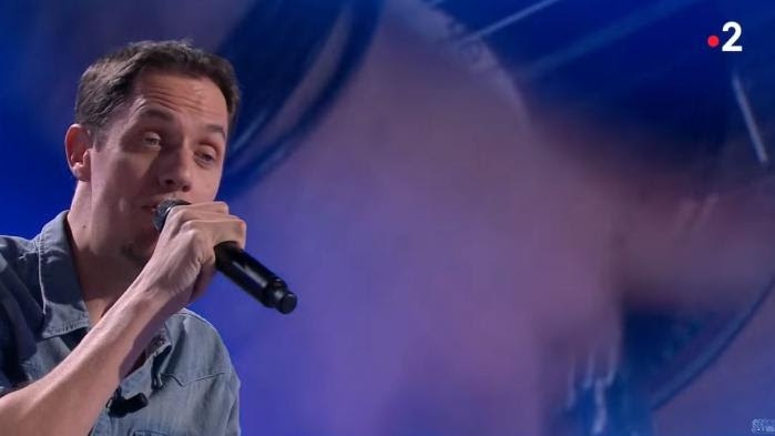 VIDEO. Grand Corps Malade émeut le plateau d'"On n'est pas couché" avec une chanson dédiée à sa femme