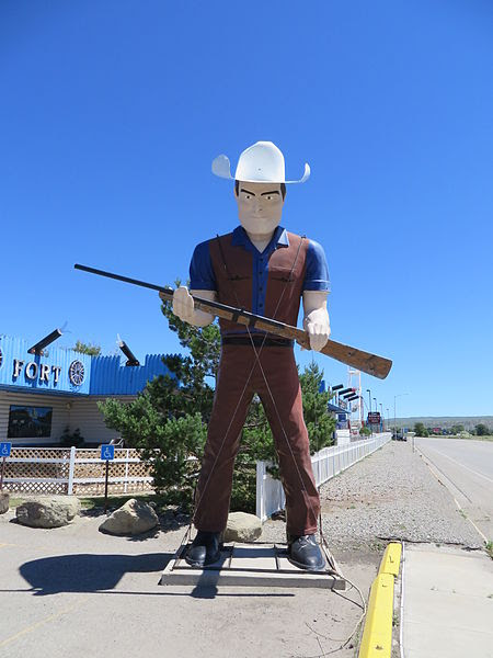 File:Casino Dude Muffler Man (Rockvale, Montana) 001.jpg