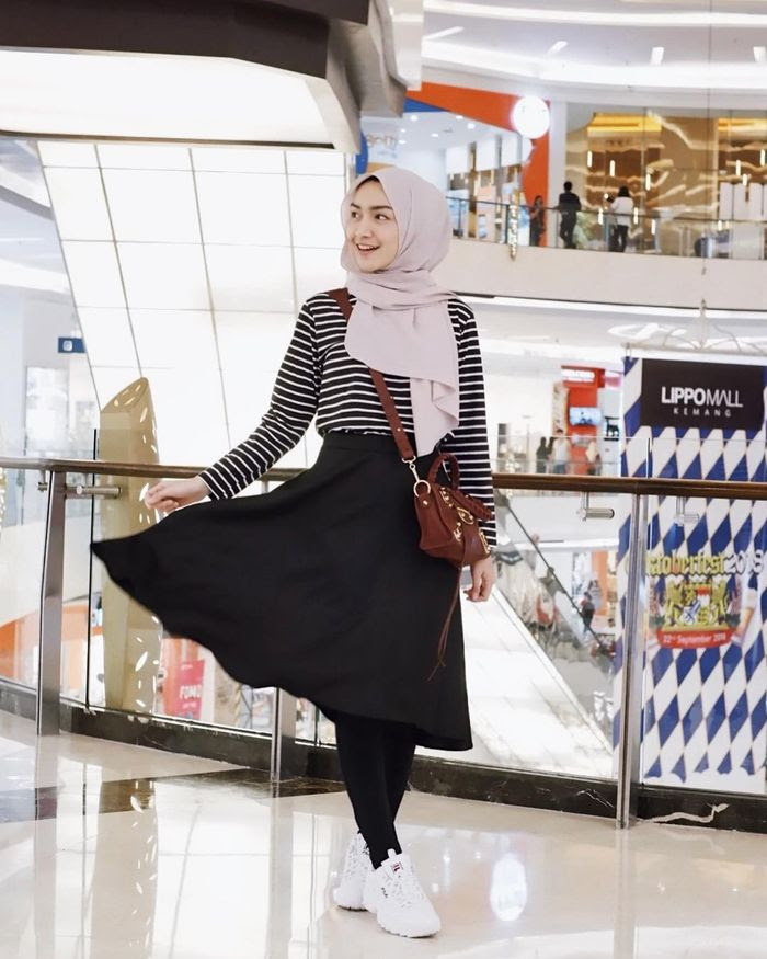 Fashion  Hijab Rok Kekinian  The Door Knockers