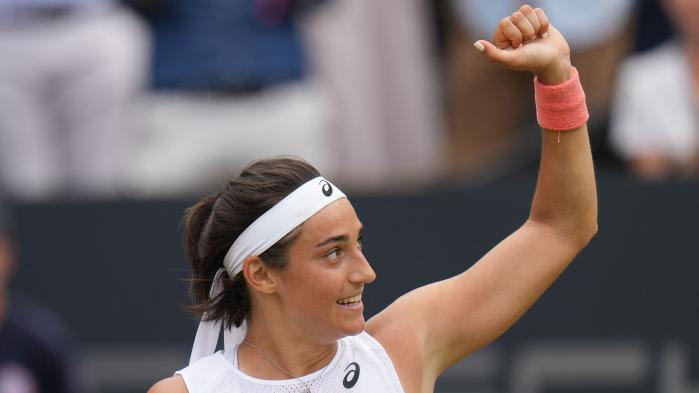 Tennis : Caroline Garcia élimine la n°1 mondiale Iga Swiatek en quart de finale à Varsovie