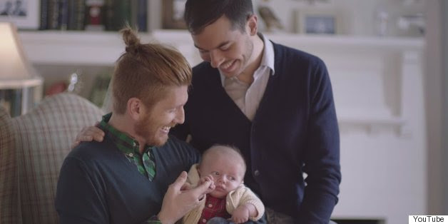 Pegue um tecido de Tylenol Para reconfortante, Gay-Inclusive New Commercial