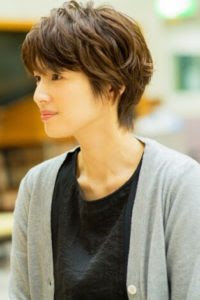 75 くせ毛 でも できる ショート ヘア 最高のヘアスタイルのアイデア