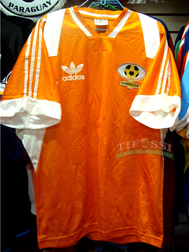 Cd ohiggins plays against cobreloa in a chile cup game, and soccer fans are looking forward to it. Cobreloa 1993 Adidas Tifossi