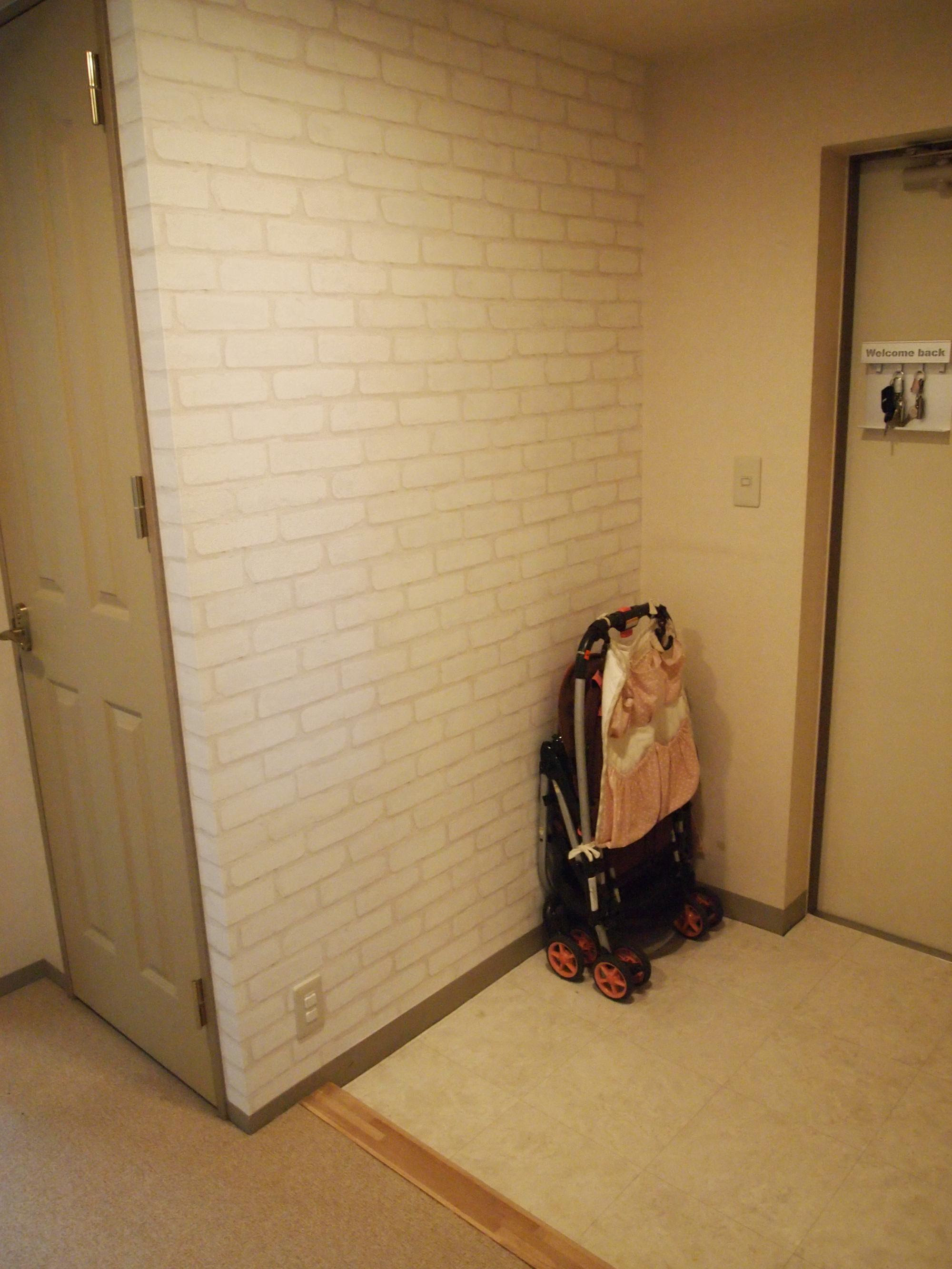 ベスト玄関 壁紙 Diy アニメ画像