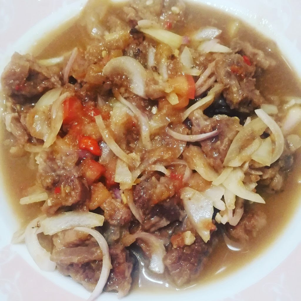 1/2 kg kunyit hidup (sagat/blender) segenggam temu kunci (ketuk) 1/2 genggam asam jawa 1 biji gula melaka 4.5liter air 1/3 sudu kecil garam. Daging Masak Air Asam The Secrets I Keep U Ll Never Know
