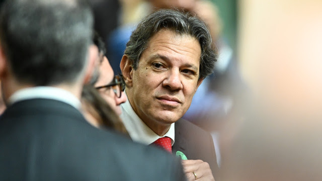 Haddad confirma reoneração do diesel e prepara anúncio de mais medidas