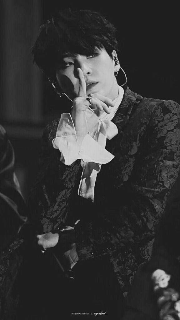 Aesthetic black and white edgy wallpaper tumblr background image aesthetic wallpaper iphone 6 lovely 451 best backgrounds images on pinterest. Suga Black And White Aesthetic Background Bts Amino