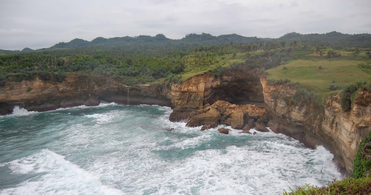 Telepon Pantai Karang Bolong : Pesona Pantai Teluk Penyu dan Pantai Karang Bolong ...