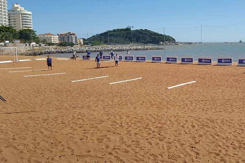 Foto da arena do futevôlei