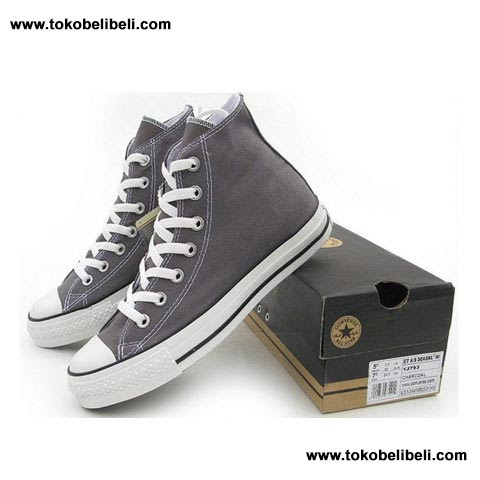 Gambar Sepatu  All  Star  Warna Abu  Abu 