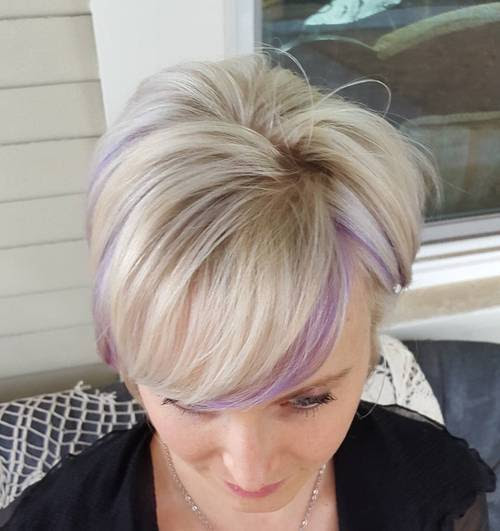 Purple highlights look perfect on blonde locks regardless of how many you decide to make. 22 Sassy Purple Highlighted Hairstyles For Short Medium Long Hair Pretty Designs
