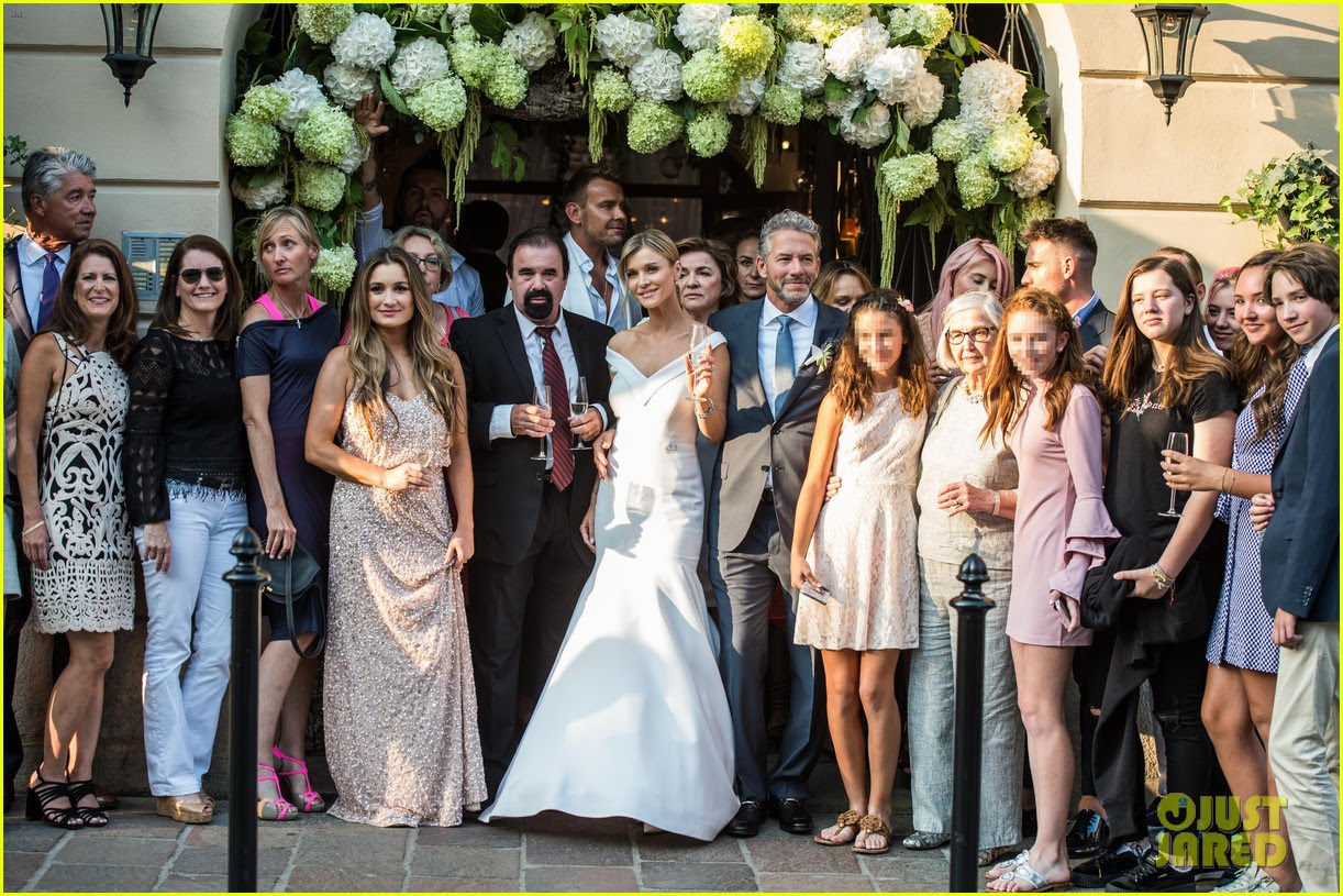 Joanna krupa and romain zago tied the knot on june 13, 2013 in southern california in a million dollar princess wedding. alexander tamargo/getty. Real Housewives Joanna Krupa Marries Douglas Nunes See Photos Photo 4124574 Douglas Nunes Joanna Krupa Wedding Wedding Pictures Pictures Just Jared