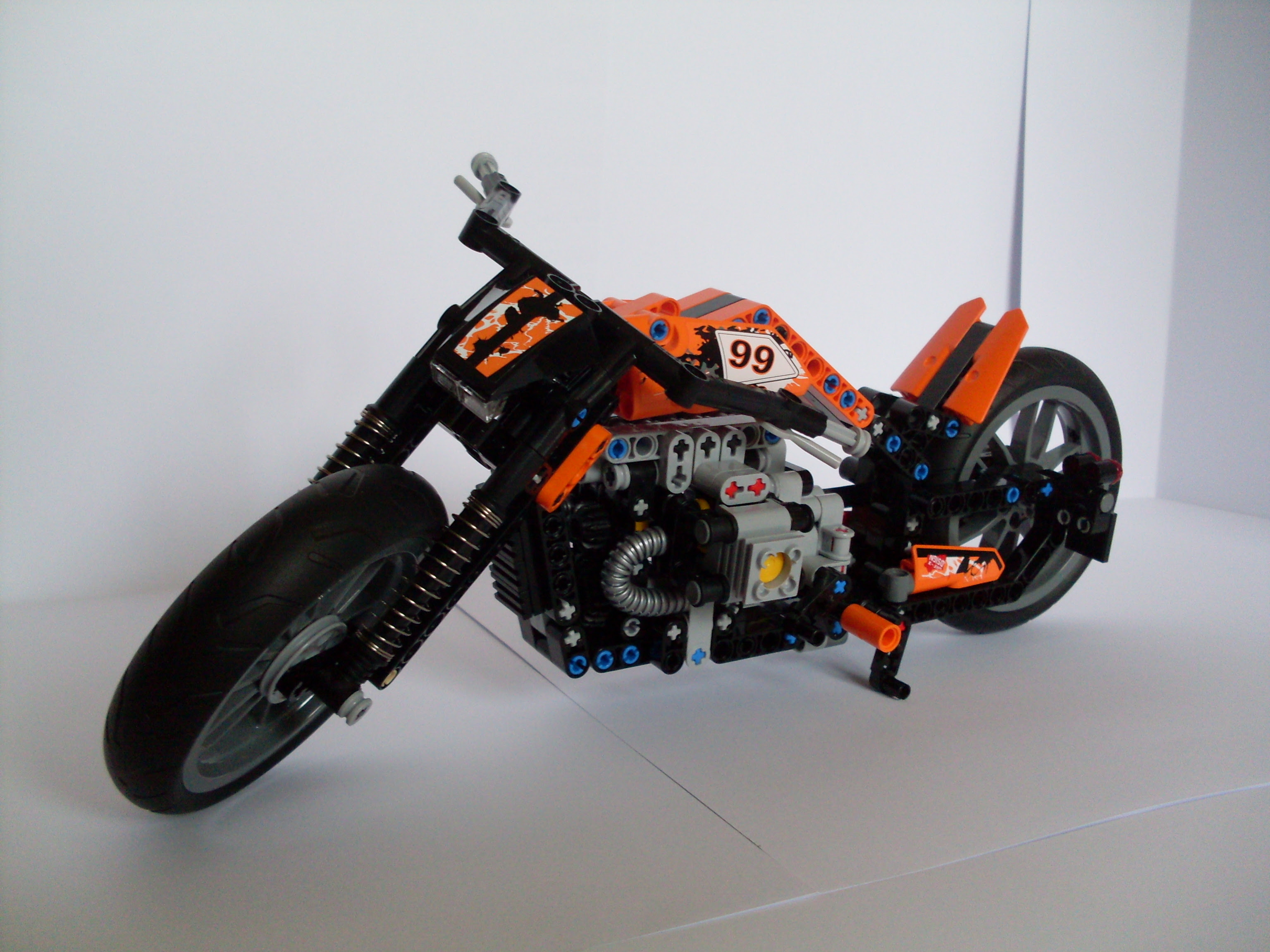 LEGO TECHNIC MOTORCYCLES: First MOC/Motorcycle from Arkadio