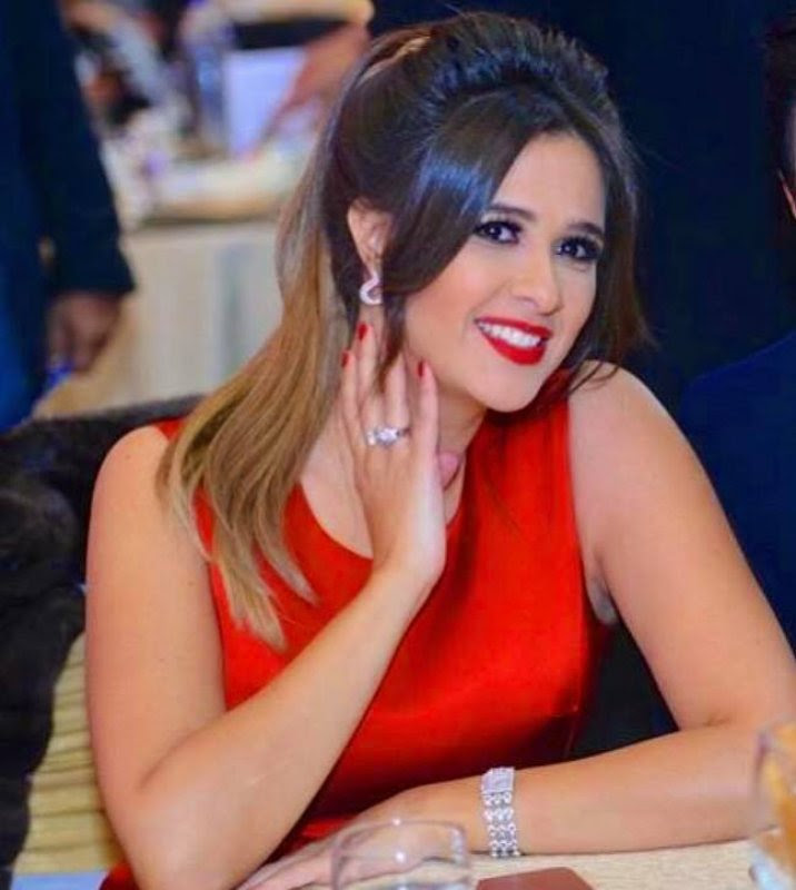 «وحش الكون يا ياسو»، فيما قالت إحدى المتابعات: ØµÙˆØ± ÙŠØ§Ø³Ù…ÙŠÙ† Ø¹Ø¨Ø¯Ø§Ù„Ø¹Ø²ÙŠØ² ØµÙˆØ±Ø© Ø§Ù„ÙÙ†Ø§Ù†Ù‡ ÙŠØ§Ø³Ù…ÙŠÙ† ØµÙˆØ± Ø­Ø¨