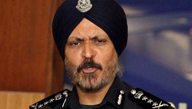 Malaysians Must Know the TRUTH: Polis dilarang bawa ...